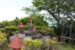 A Roadside Memorial - Heda