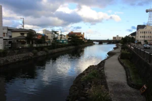 A Riverside Path - Ito
